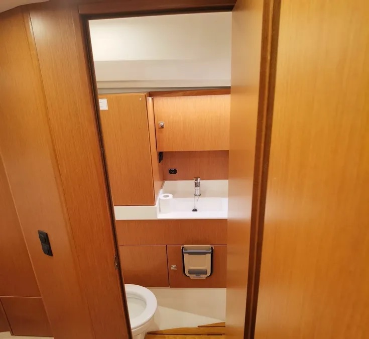 Bavaria C45 (3 cab.) — photo 28