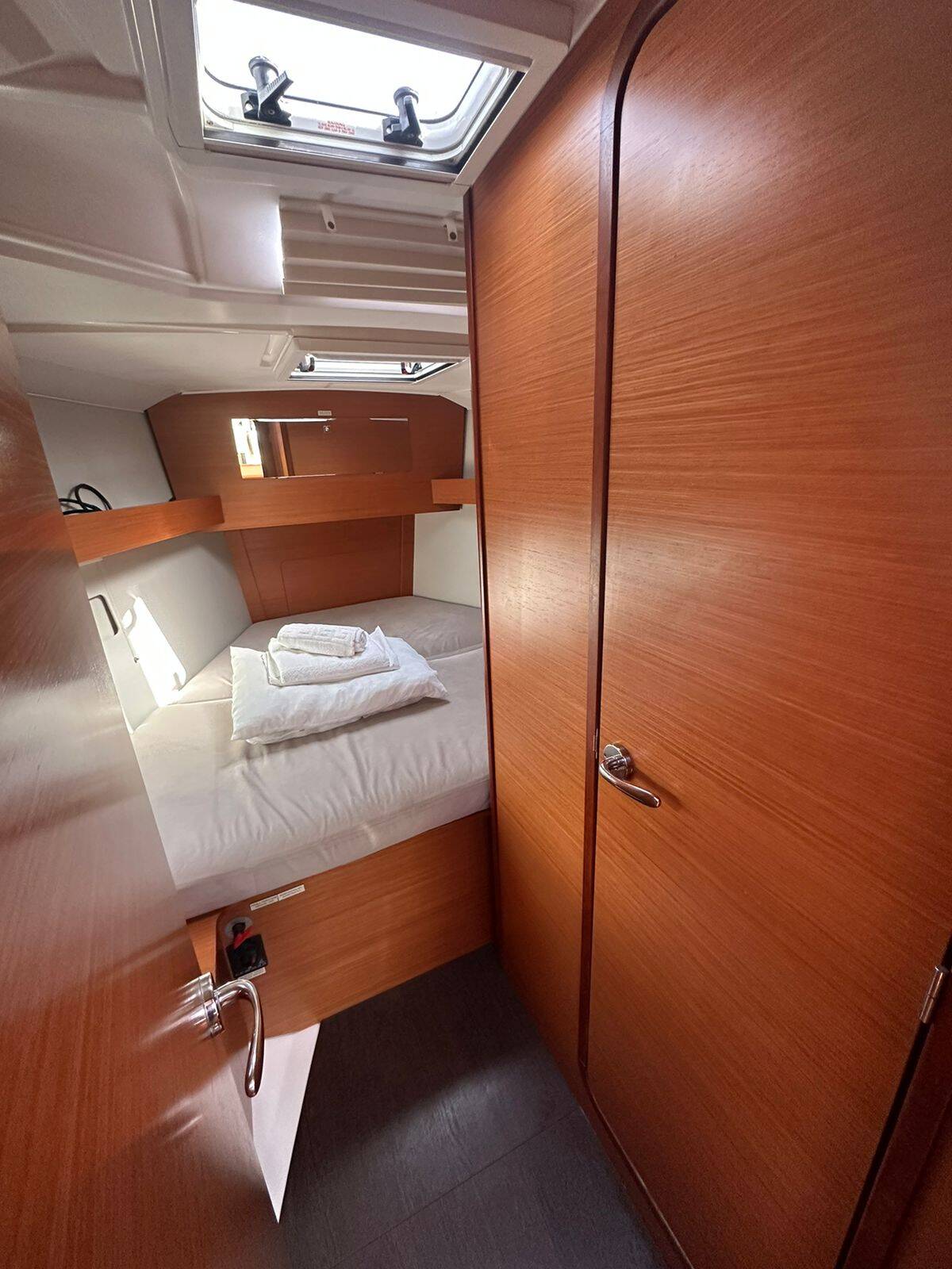 Dufour 390 (3 cab.) — photo 2