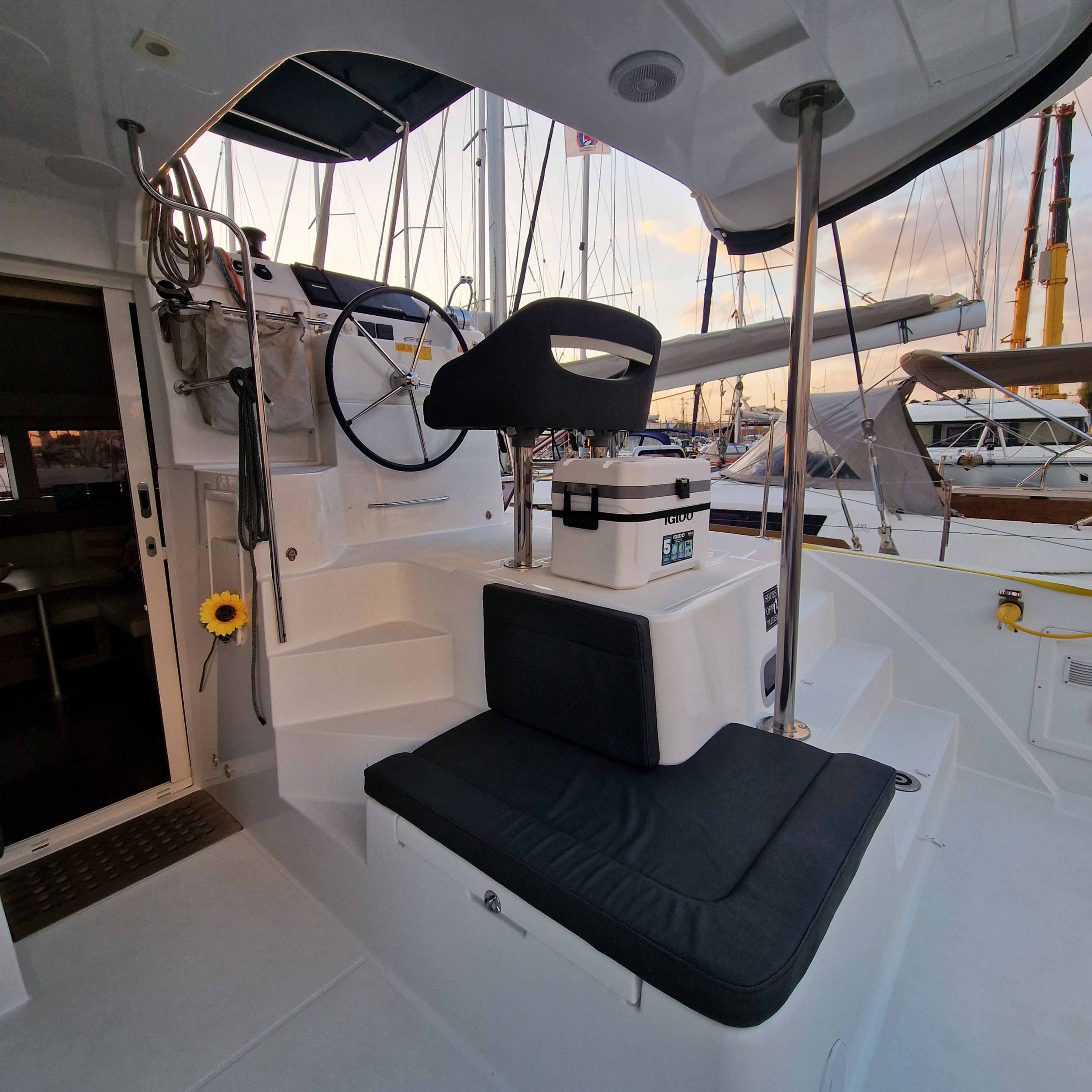 Lagoon 40 (4 cab.) — photo 3