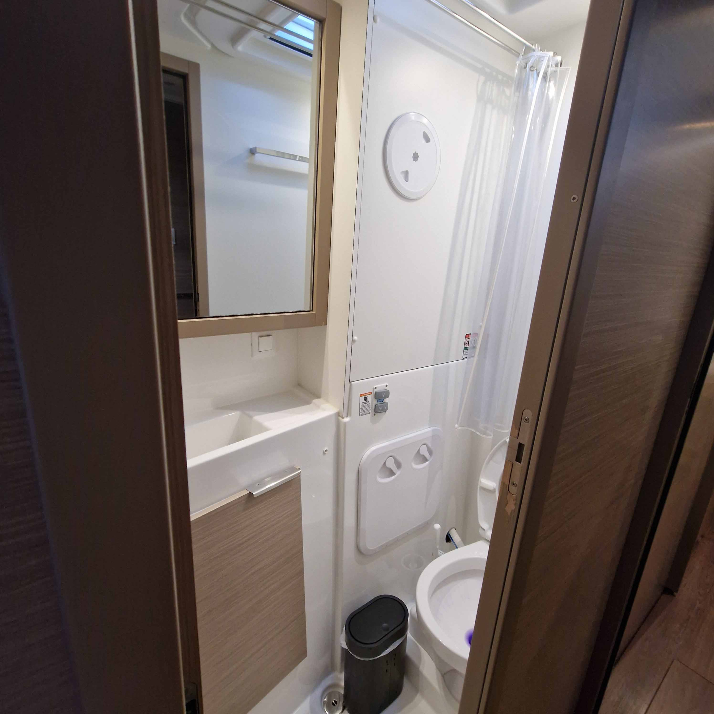 Lagoon 40 (4 cab.) — photo 6