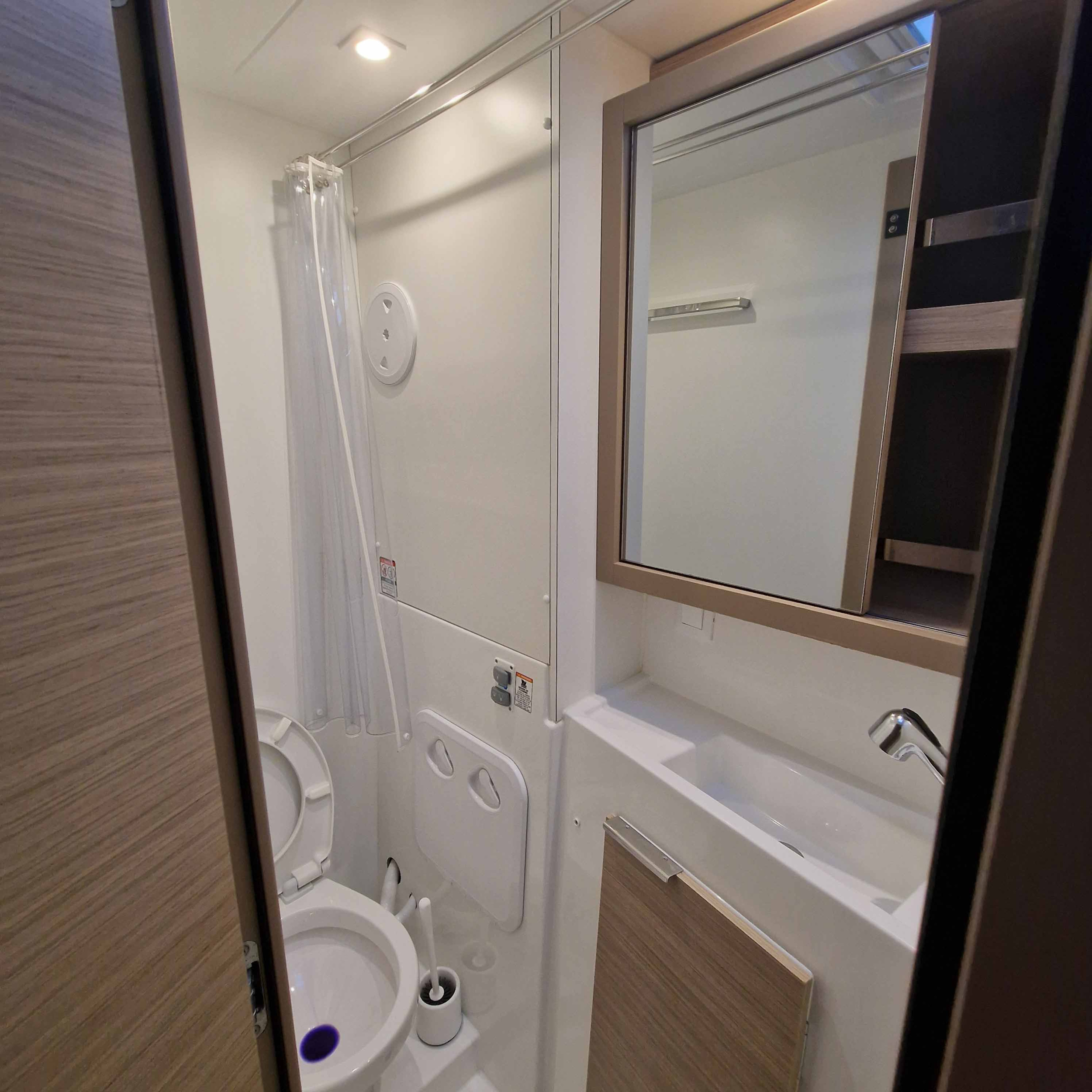 Lagoon 40 (4 cab.) — photo 11