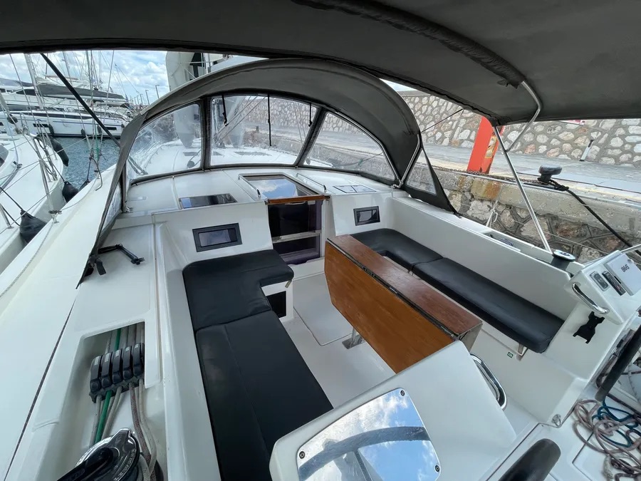 Bavaria C45 Holiday (5 cab.) — photo 4