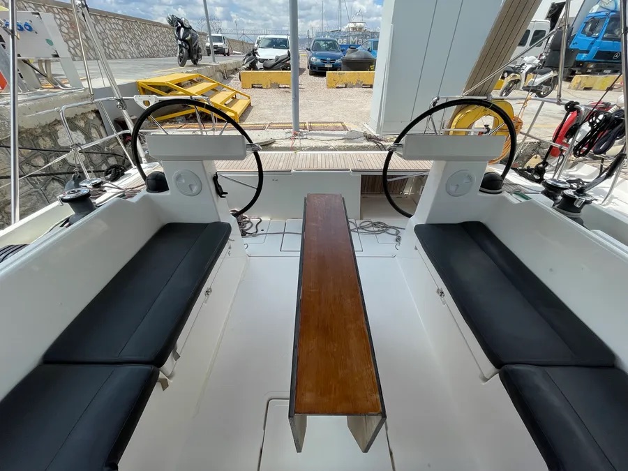 Bavaria C45 Holiday (5 cab.) — photo 14