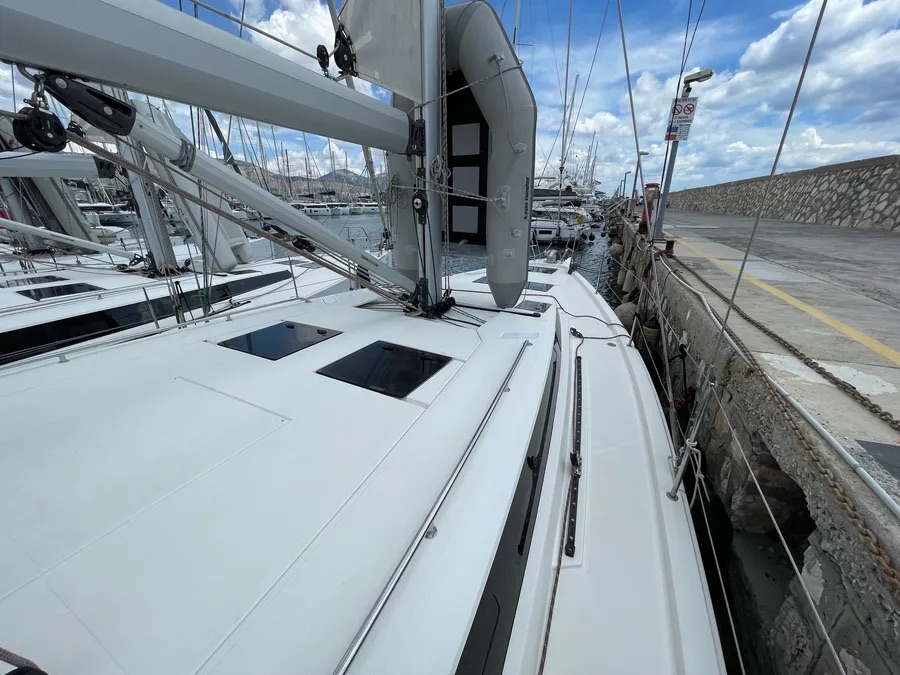 Bavaria C45 Holiday (5 cab.) — photo 24