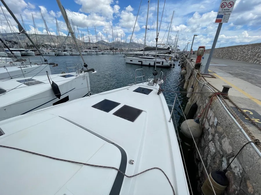 Bavaria C45 Holiday (5 cab.) — photo 10