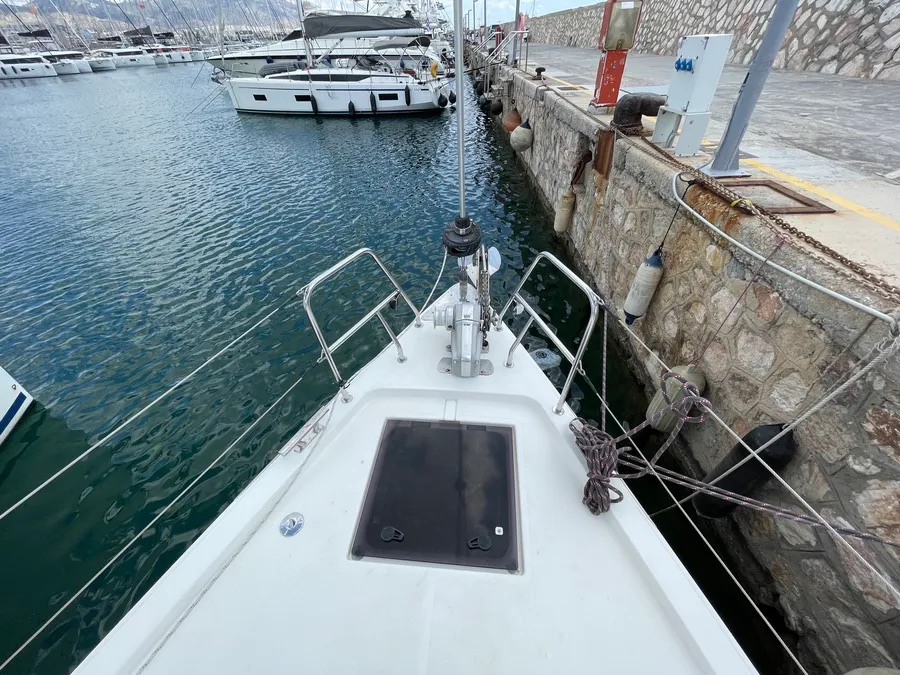 Bavaria C45 Holiday (5 cab.) — photo 18