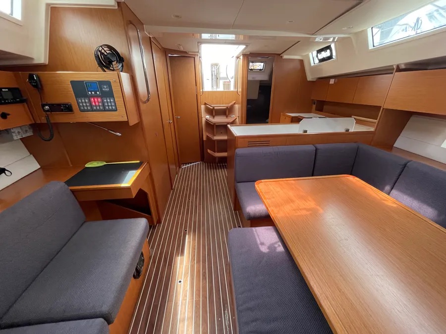 Bavaria C45 Holiday (5 cab.) — photo 15