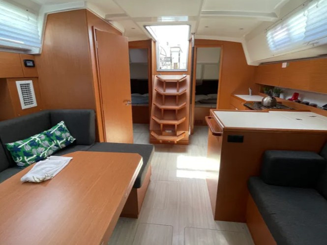 Bavaria C42 (3 cab.) — photo 19