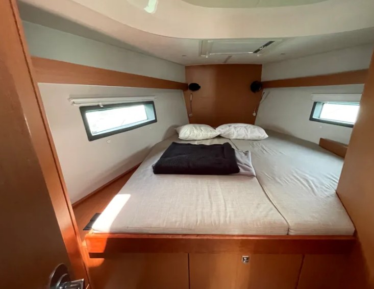 Bavaria C42 (3 cab.) — photo 13