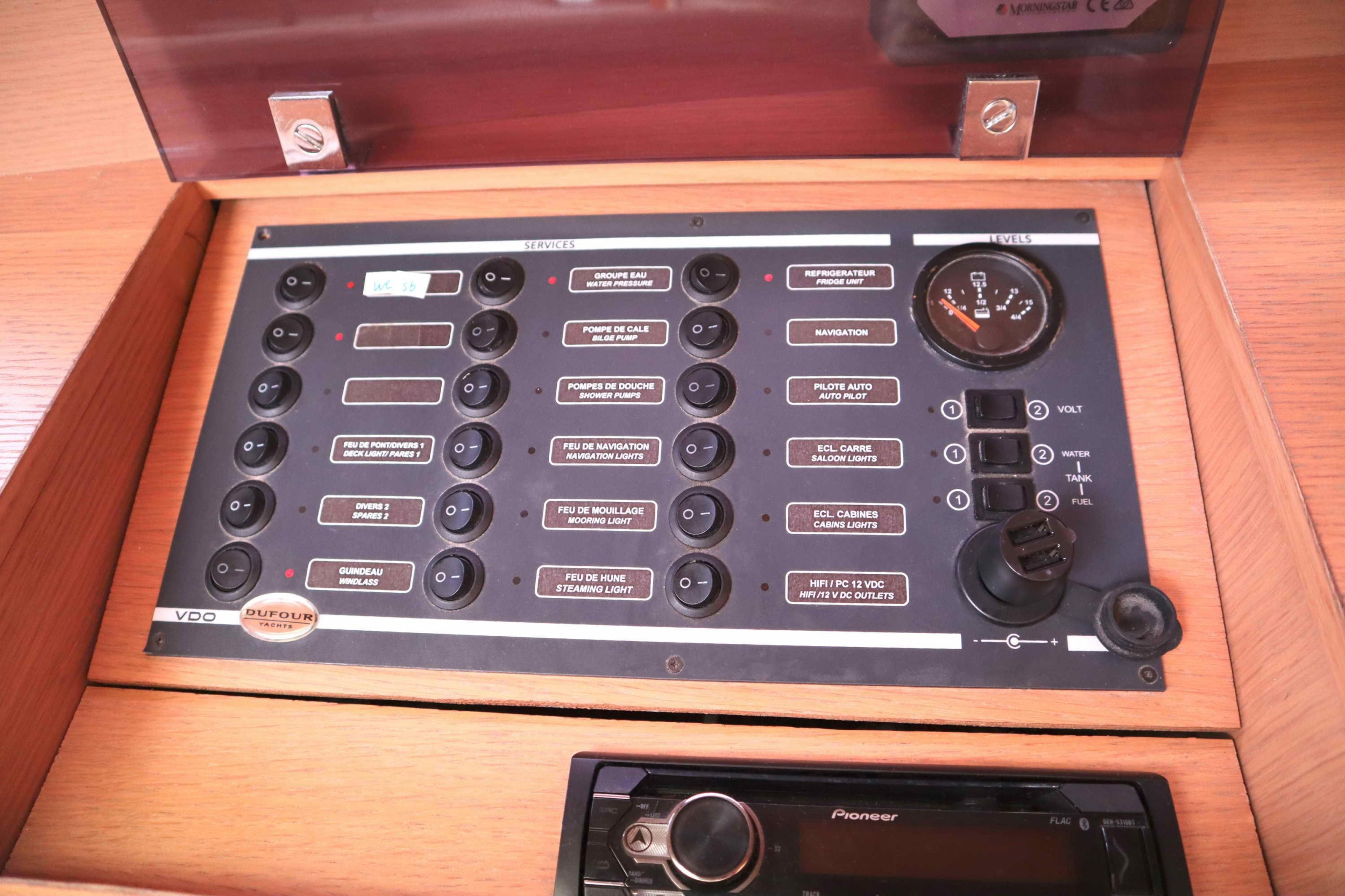 Dufour 382 GL (3 cab.) — photo 7