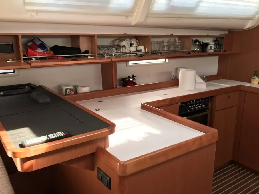 Bavaria Cruiser 51 (5 cab.) — photo 11
