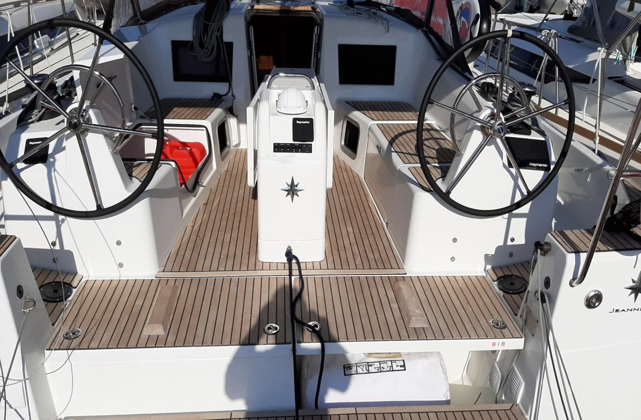 Sun Odyssey 410 (3 cab.) — photo 13