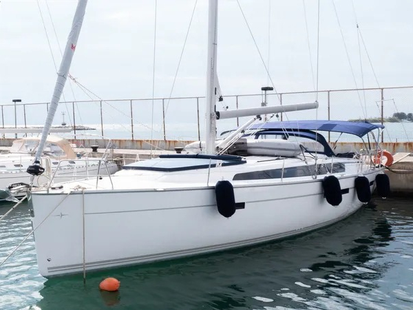 Bavaria Cruiser 46 (4 cab.) — photo 1