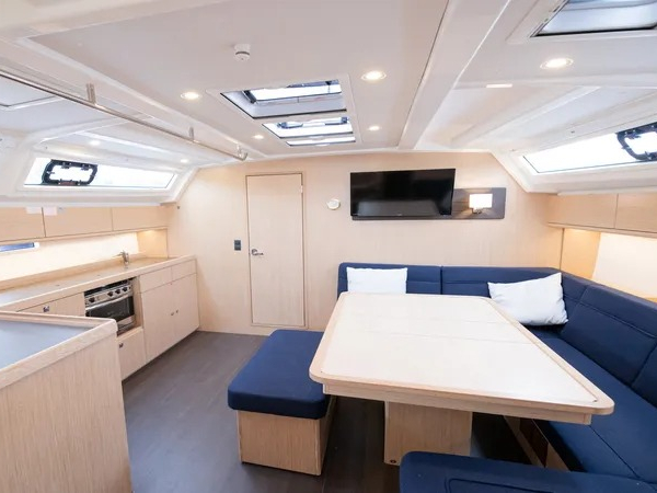 Bavaria Cruiser 46 (4 cab.) — photo 16