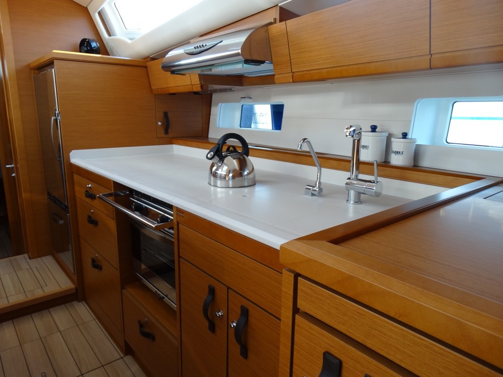 Jeanneau 54 (6 cab.) — photo 8