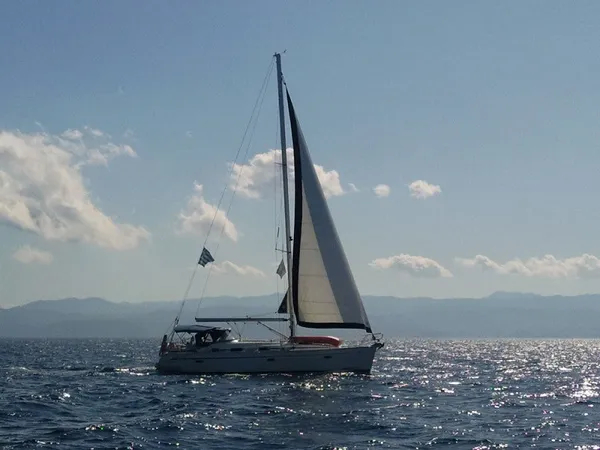 Bavaria 39 Cruiser (3 cab.) — photo 8