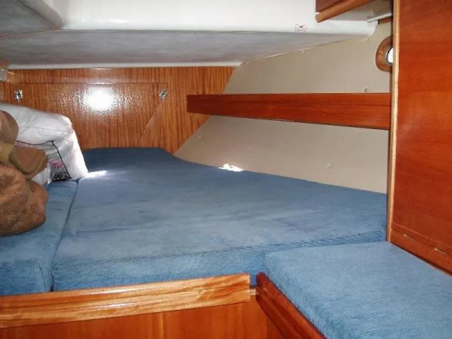 Bavaria 39 Cruiser (3 cab.) — photo 3
