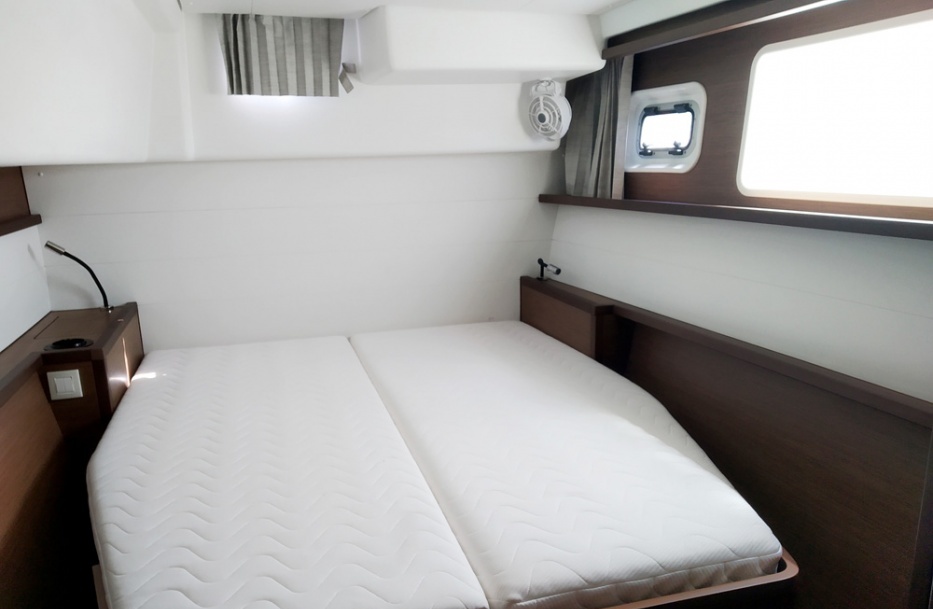 Lagoon 450 Fly — photo 7