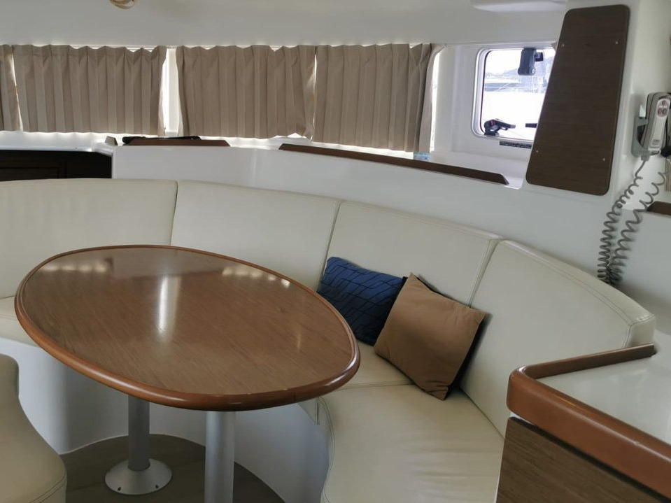 Lagoon 380 (4 cab.) — photo 5