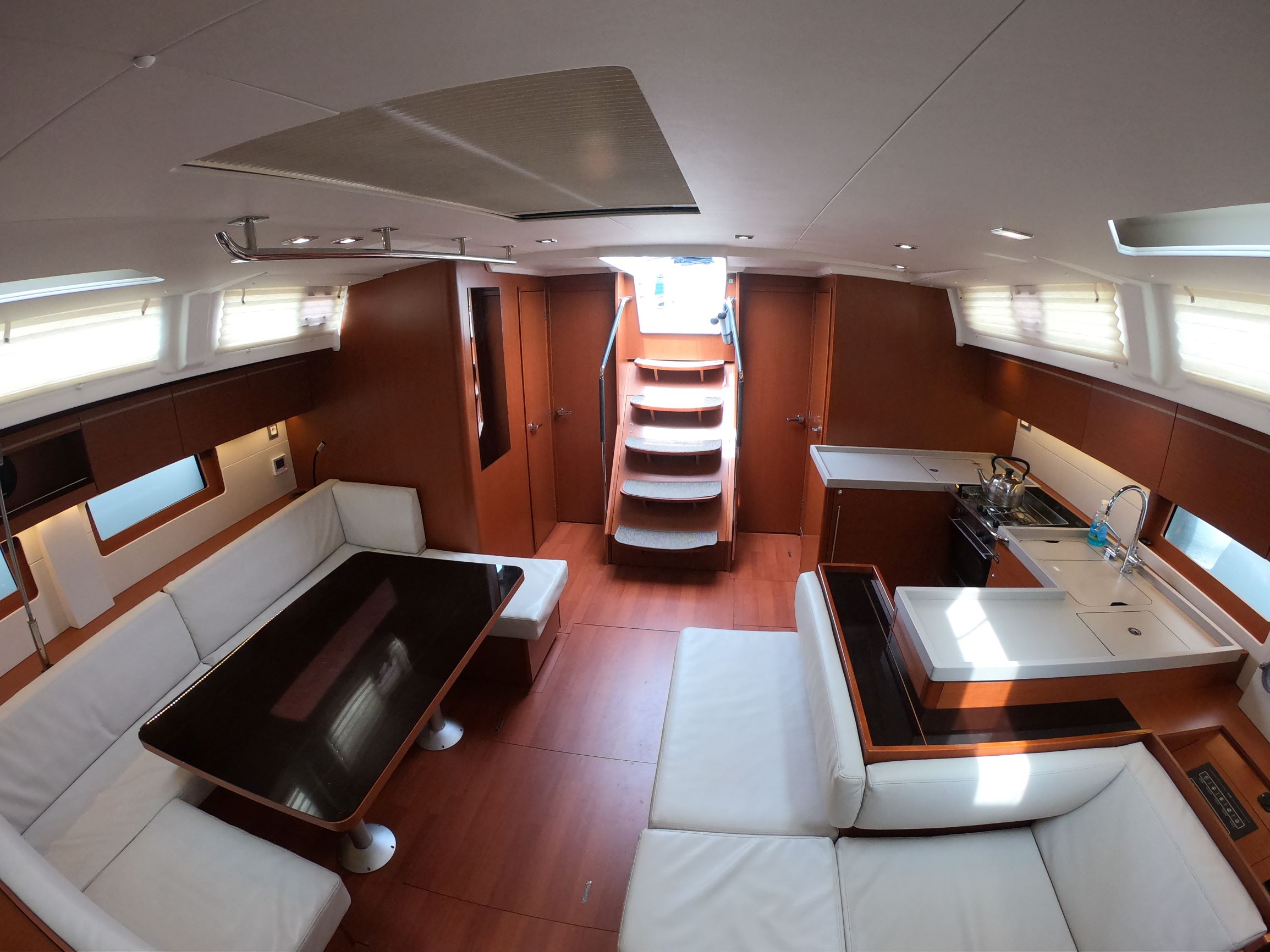 Oceanis 51.1 — photo 12