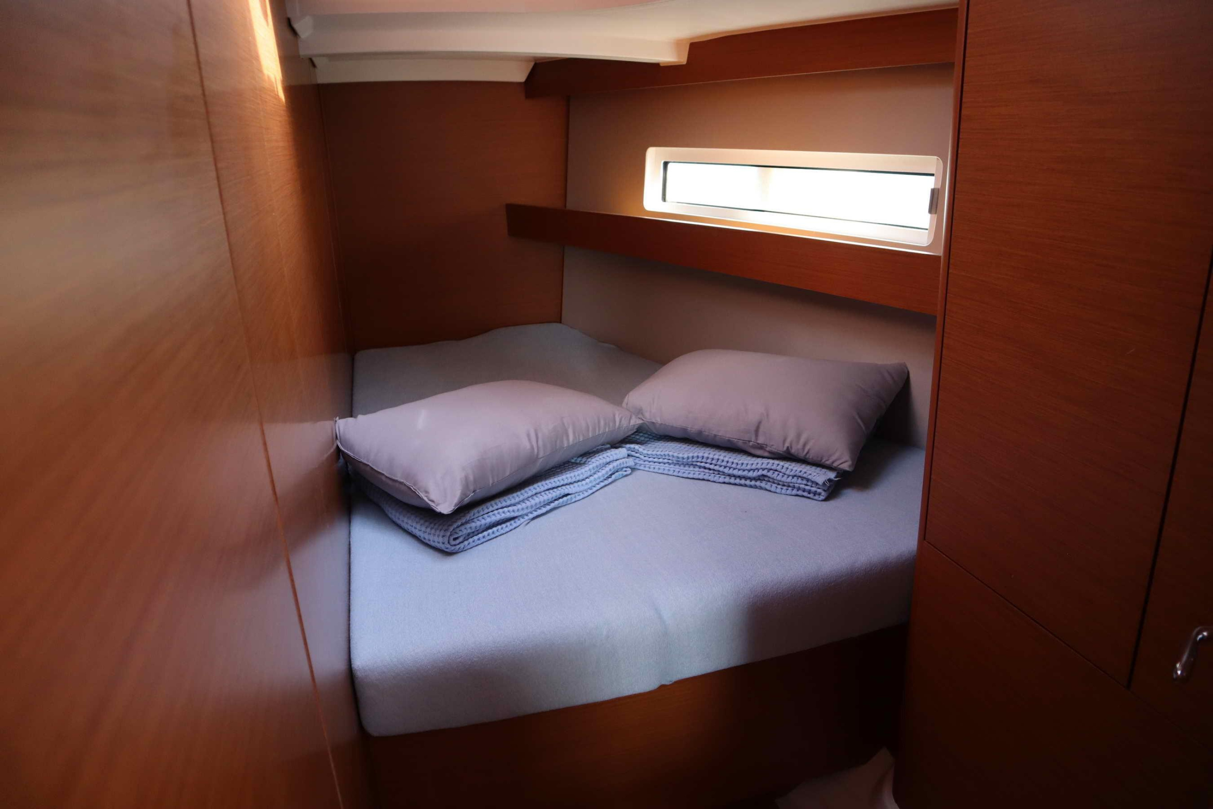 Sun Odyssey 440 (4 cab.) — photo 31