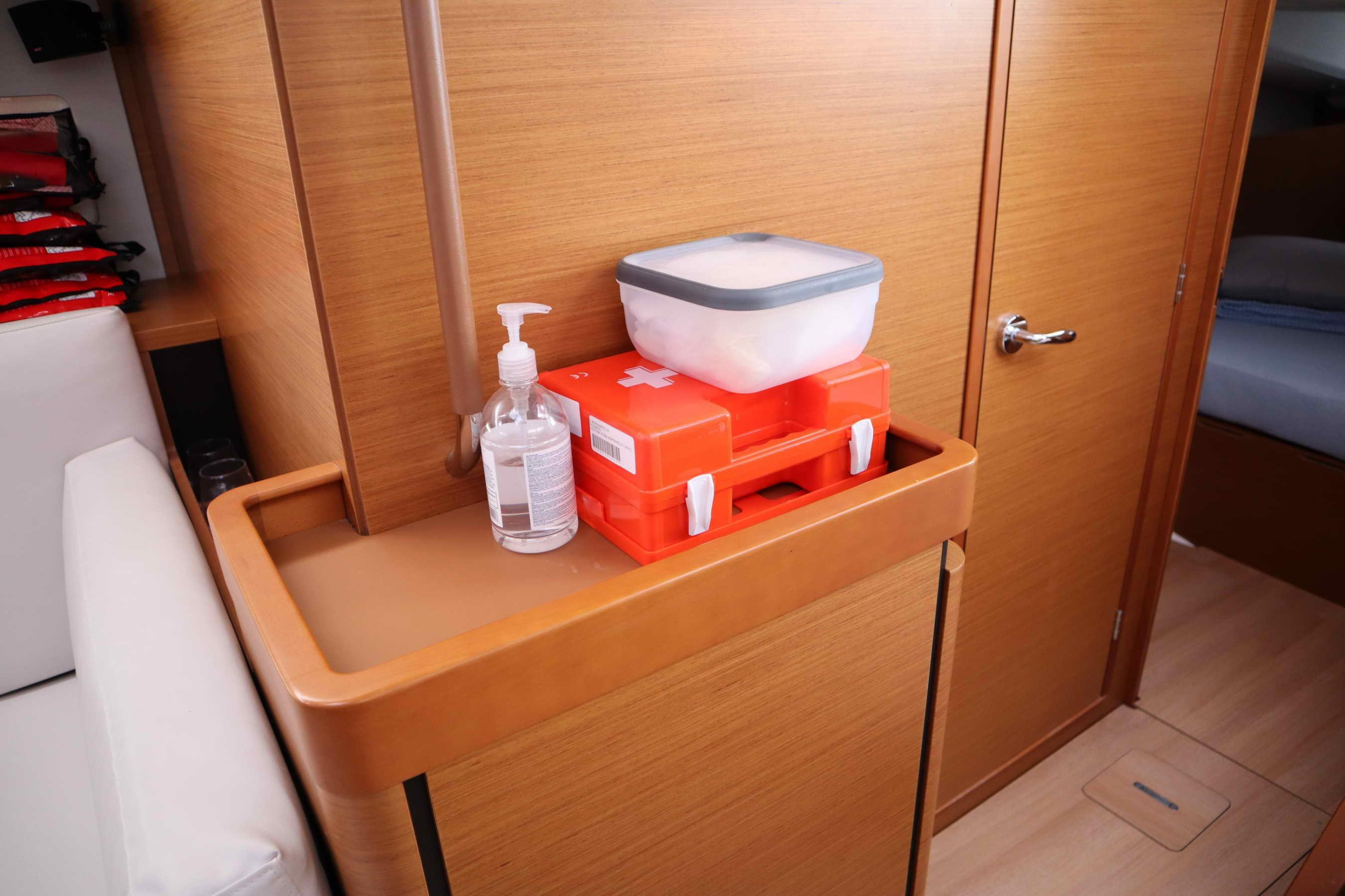 Sun Odyssey 440 (4 cab.) — photo 16