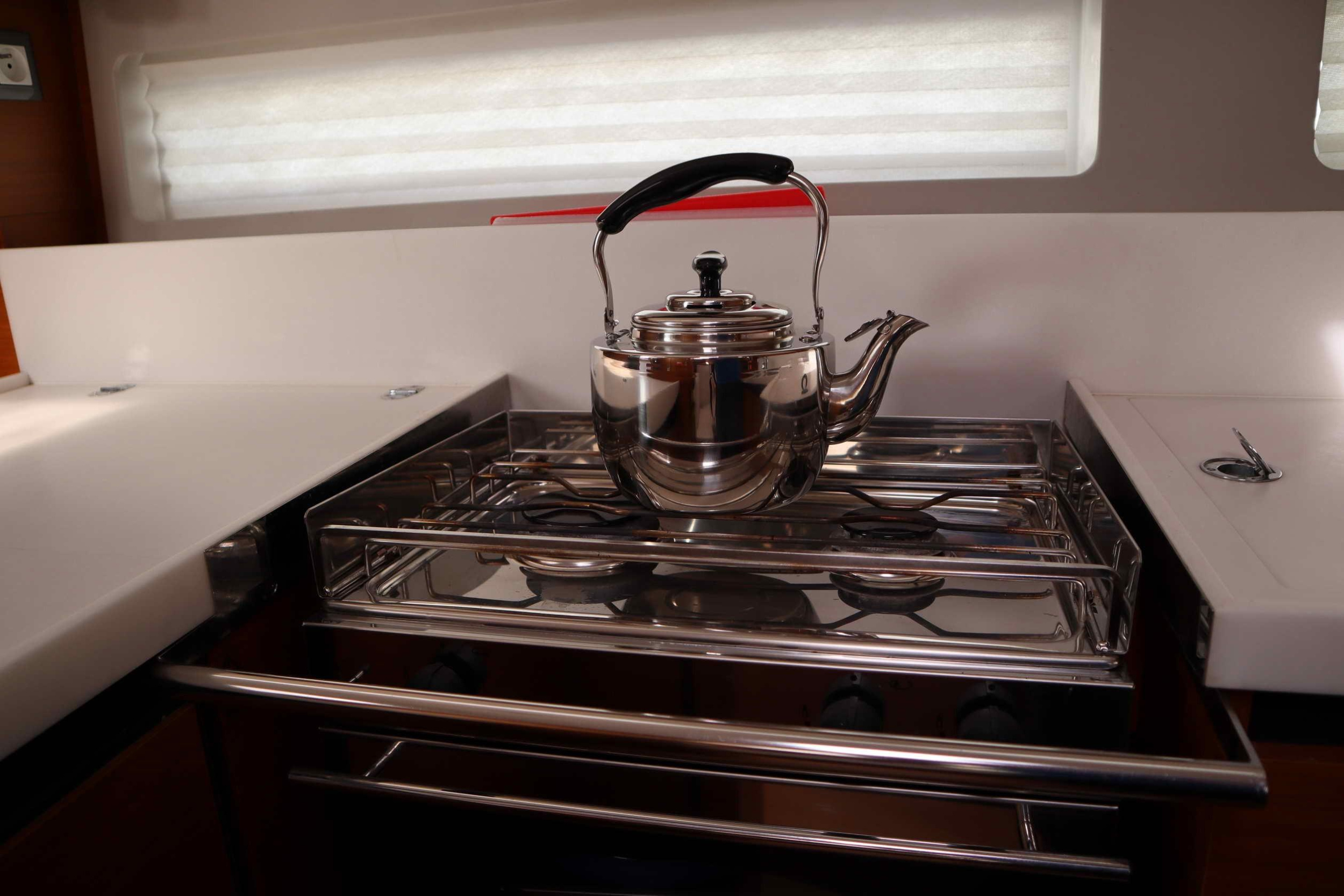 Sun Odyssey 440 (4 cab.) — photo 20