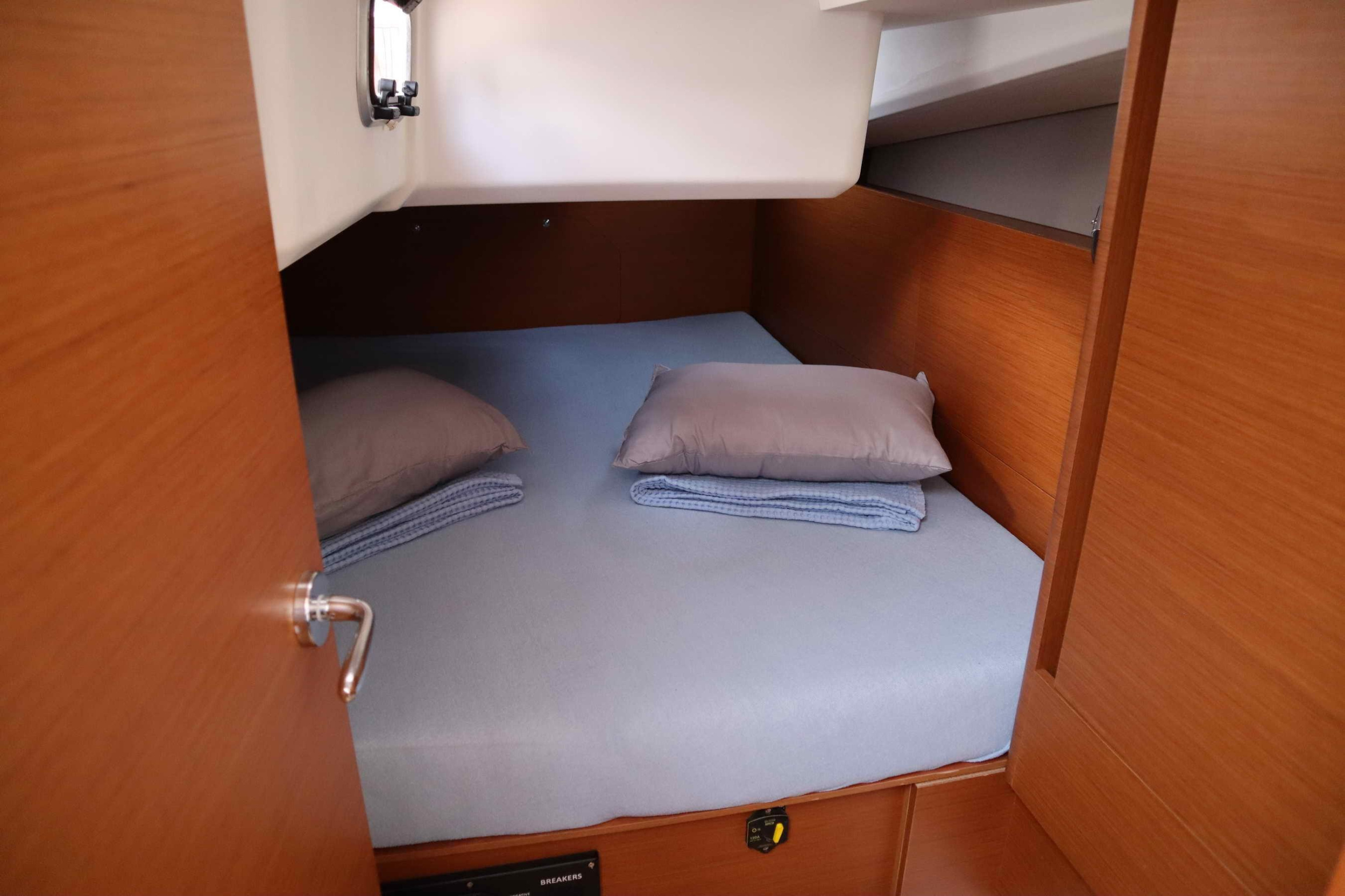Sun Odyssey 440 (4 cab.) — photo 15