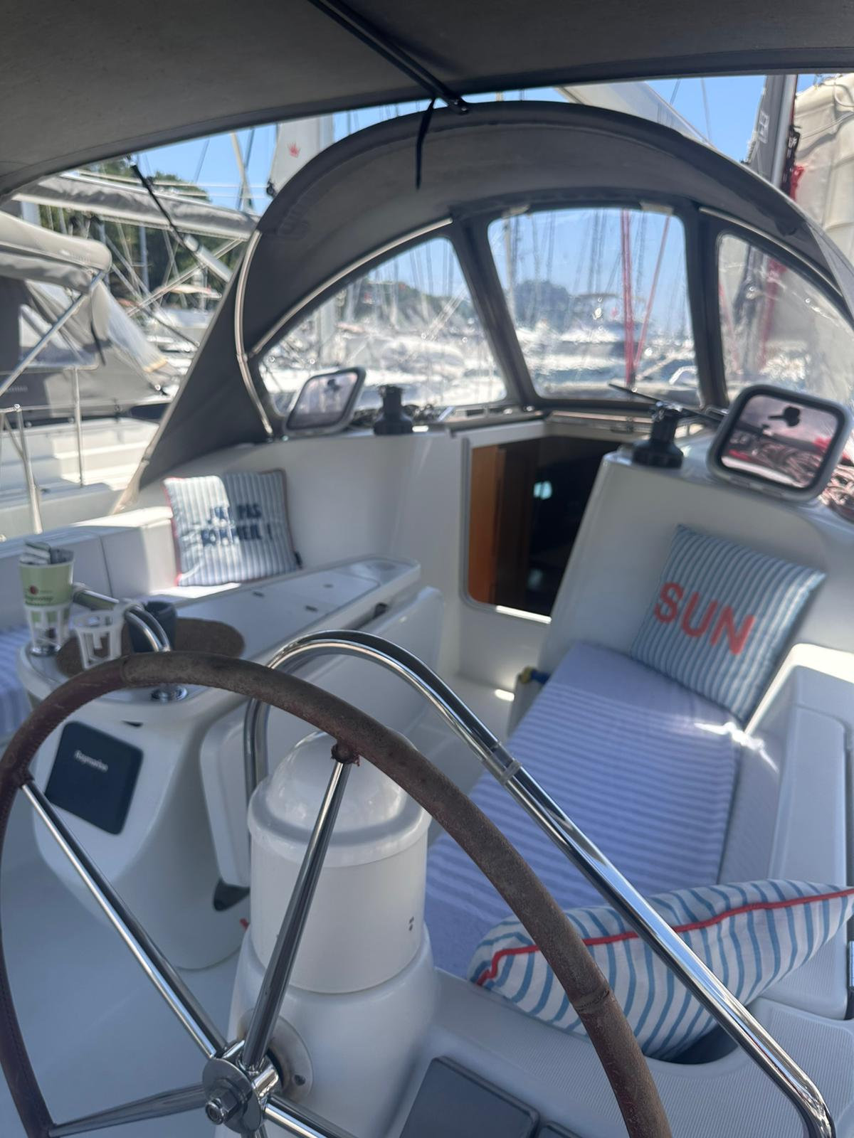 Sun Odyssey 39i — photo 2