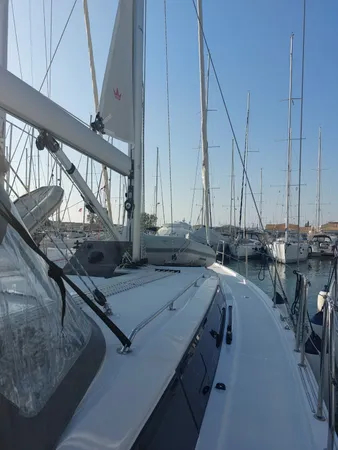 Bavaria C42 (3 cab.) — photo 4