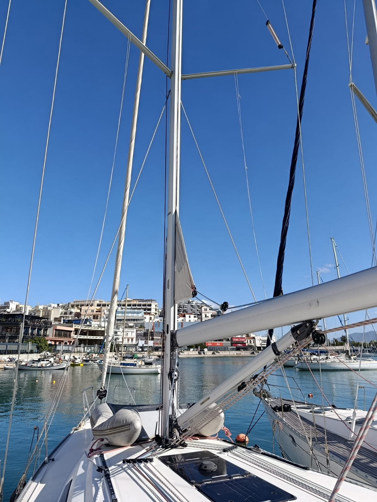 Bavaria 41 Cruiser — photo 10