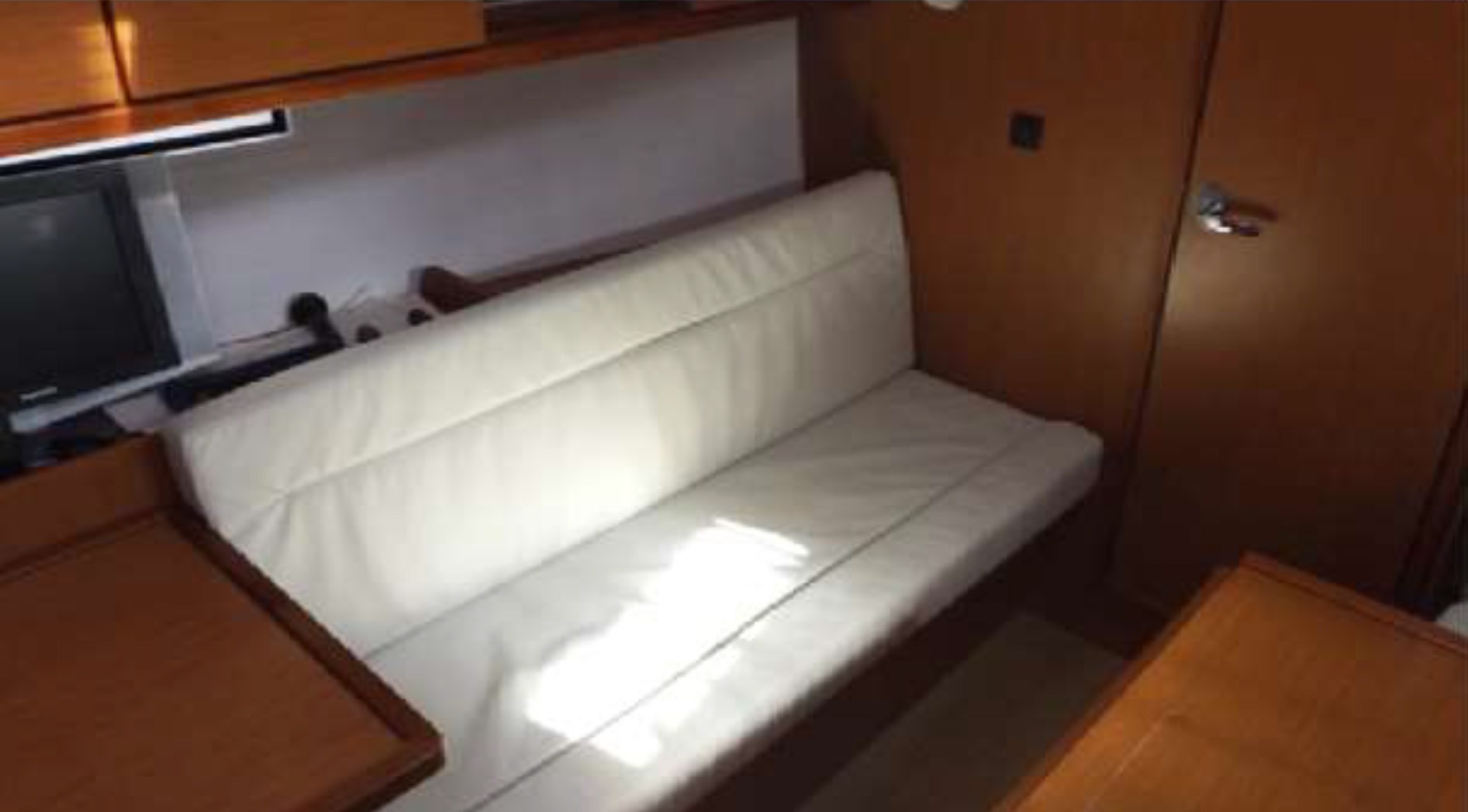 Bavaria Cruiser 36 (3 cab.) — photo 2