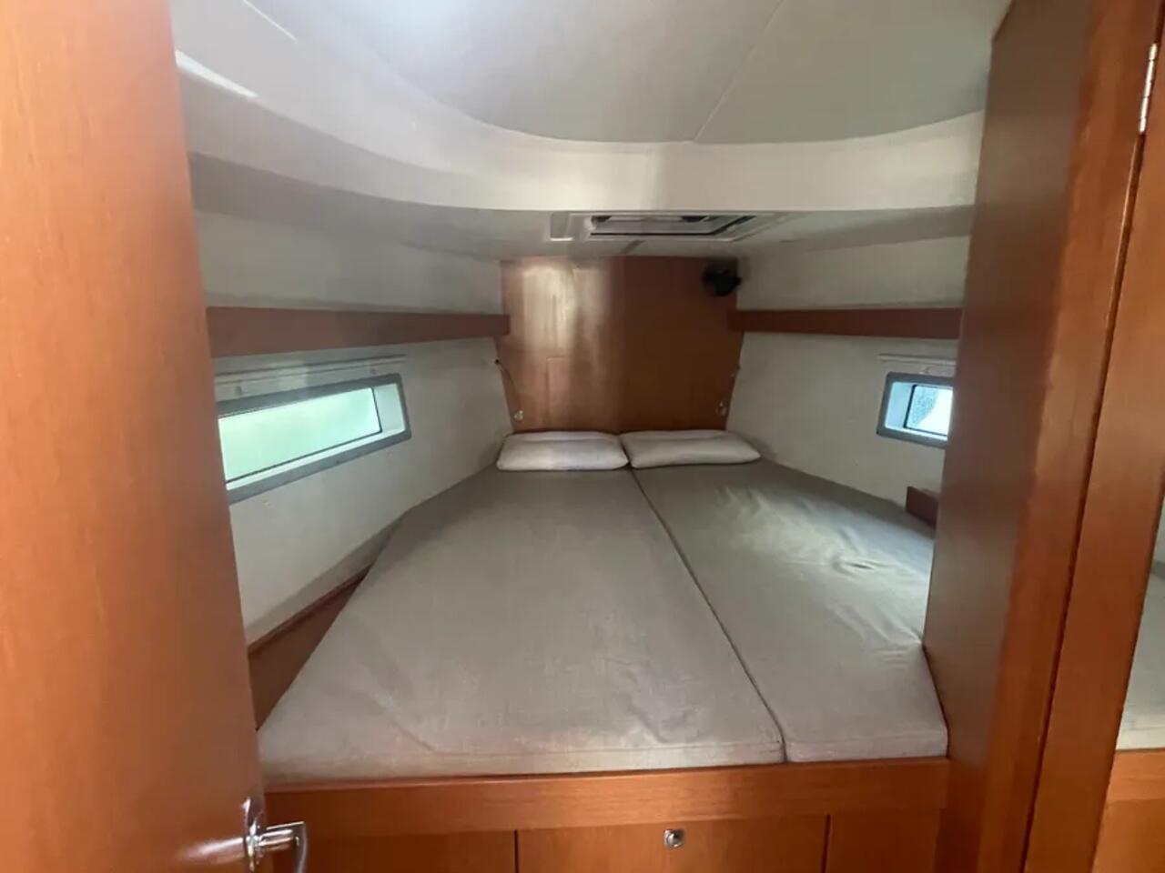 Bavaria C42 (3 cab.) — photo 4