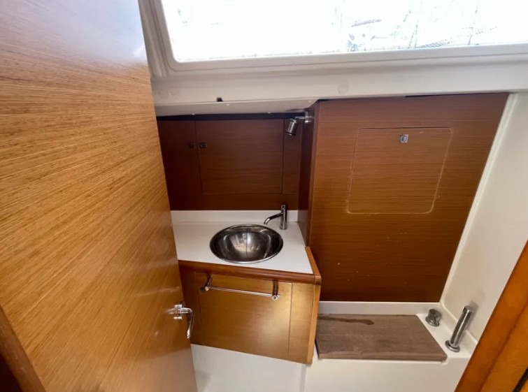 Sun Odyssey 419 (3 cab.) — photo 12
