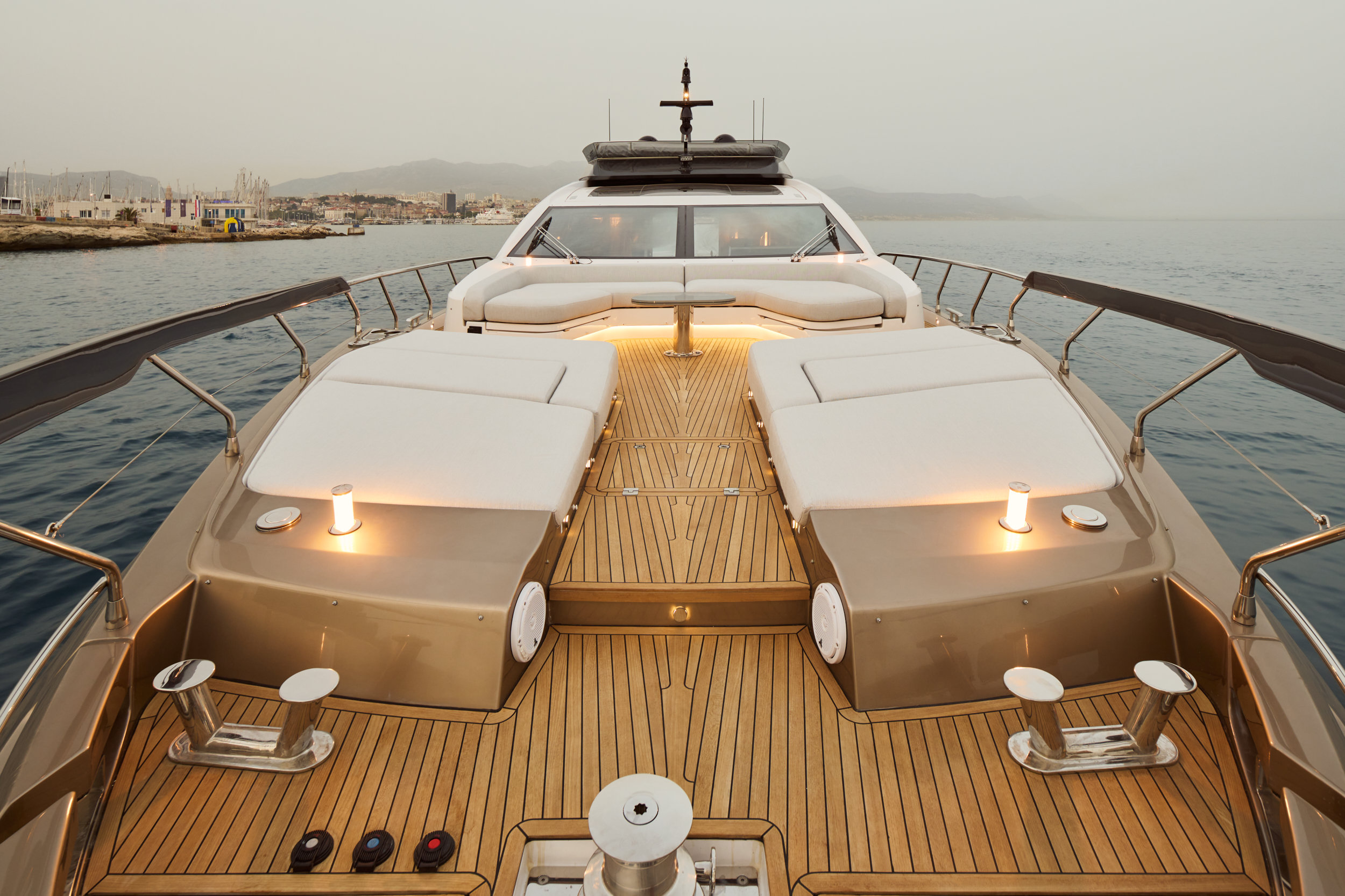 Azimut S8 — photo 32