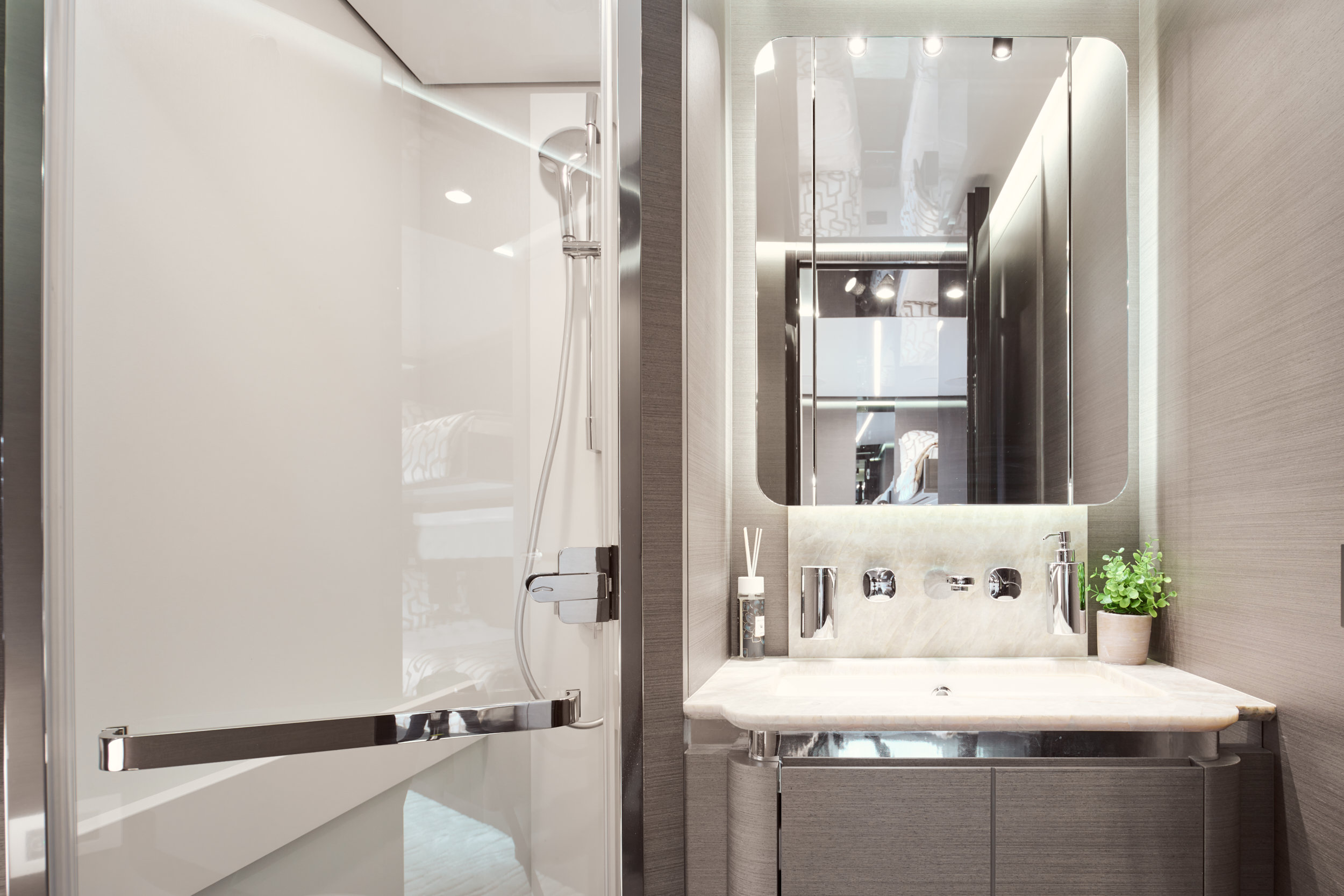 Azimut S8 — photo 25