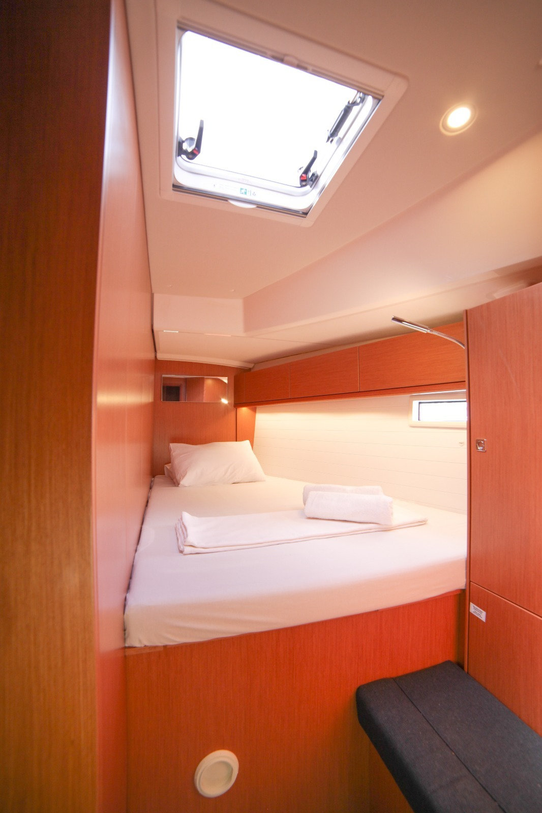 Bavaria Cruiser 46 — photo 10