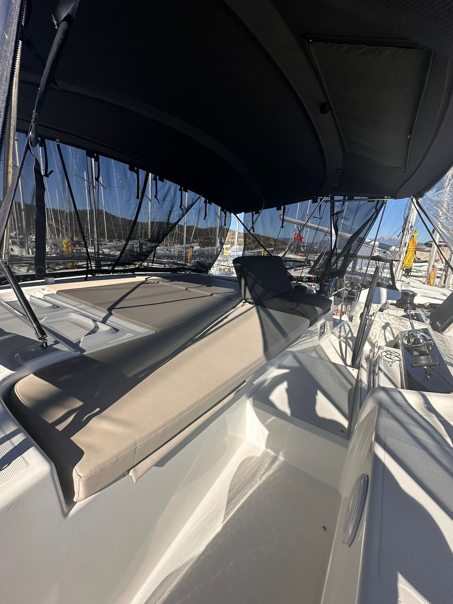 Lagoon 46 — photo 25