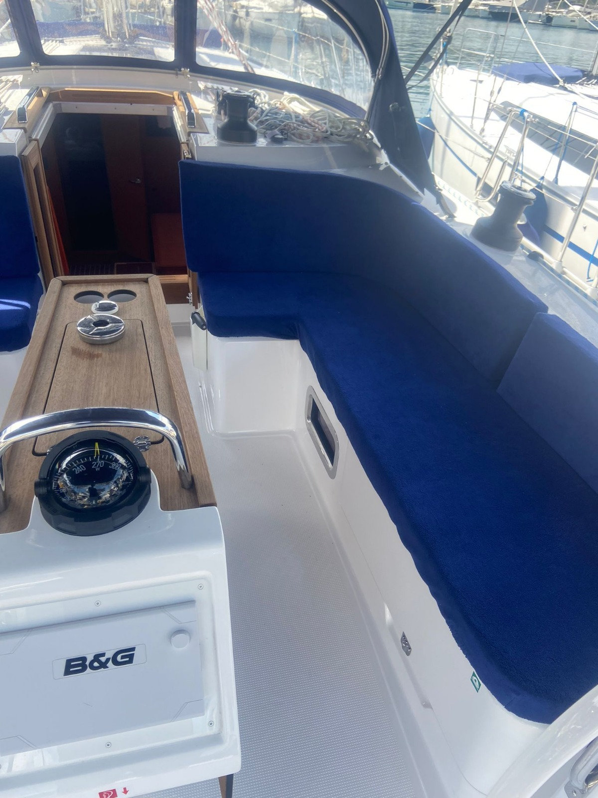 Bavaria Cruiser 46 — photo 22