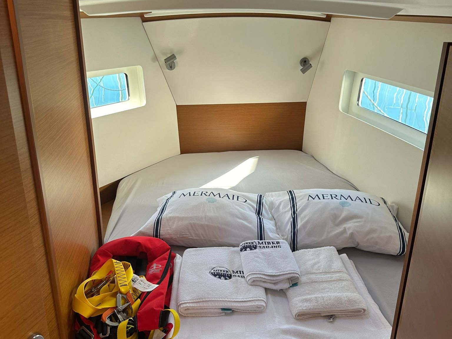 Sun Odyssey 380 — photo 9