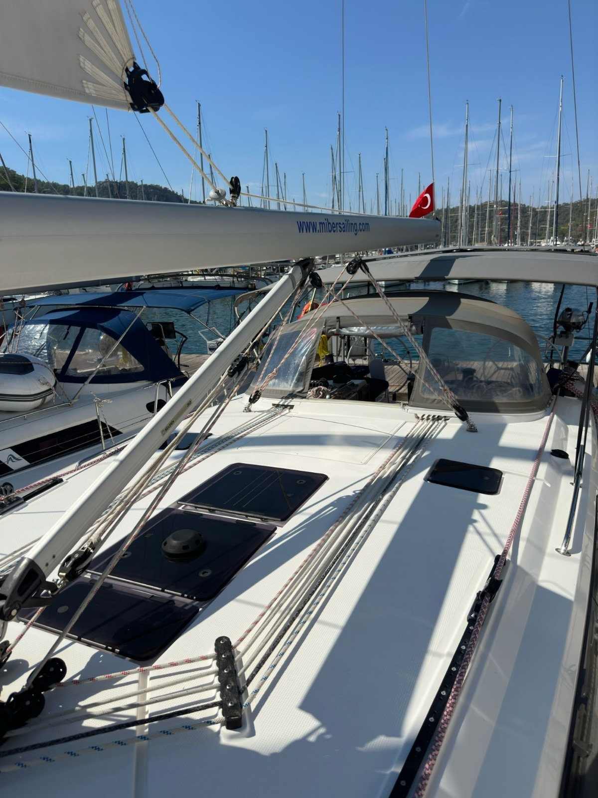 Bavaria Cruiser 46 — photo 7