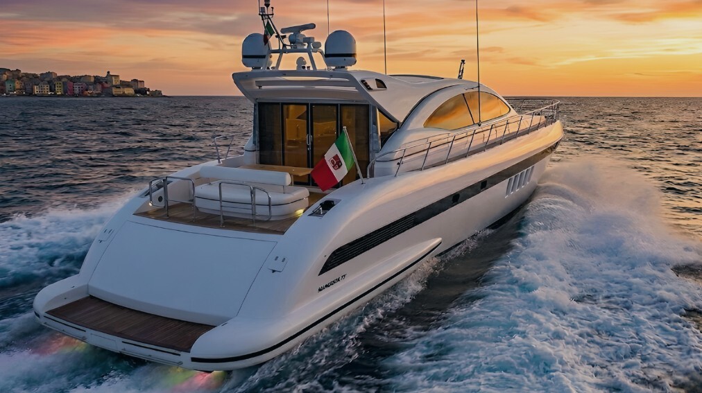 Mangusta 72 — photo 5