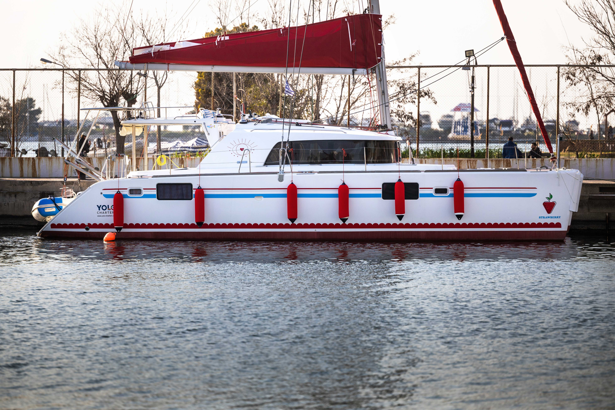 Lagoon 440 — photo 25
