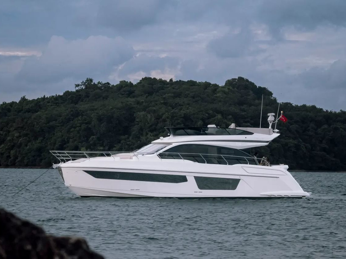 Azimut 53 Fly — photo 1