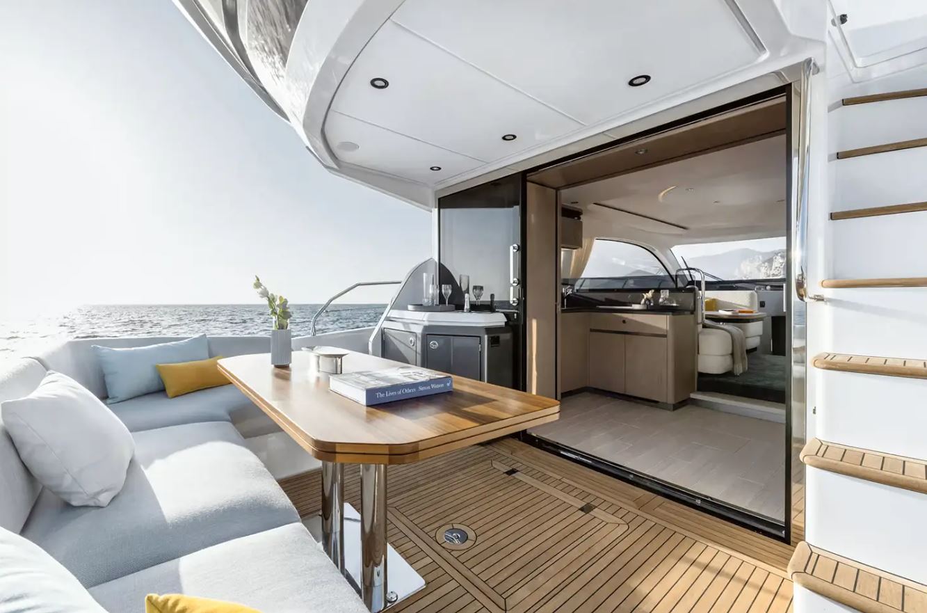 Azimut 53 Fly — photo 19