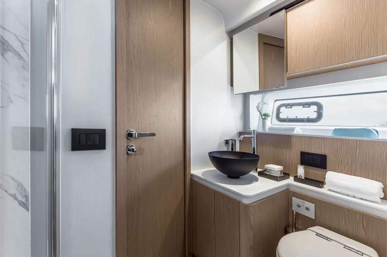 Azimut 53 Fly — photo 16