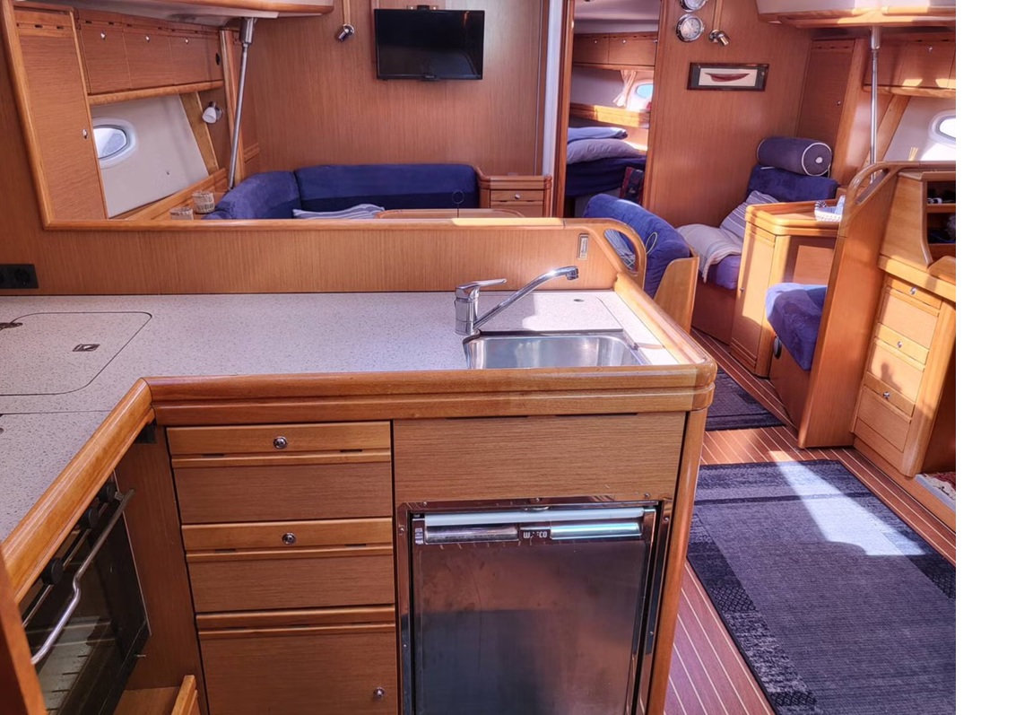 Bavaria 44 Vision — photo 4