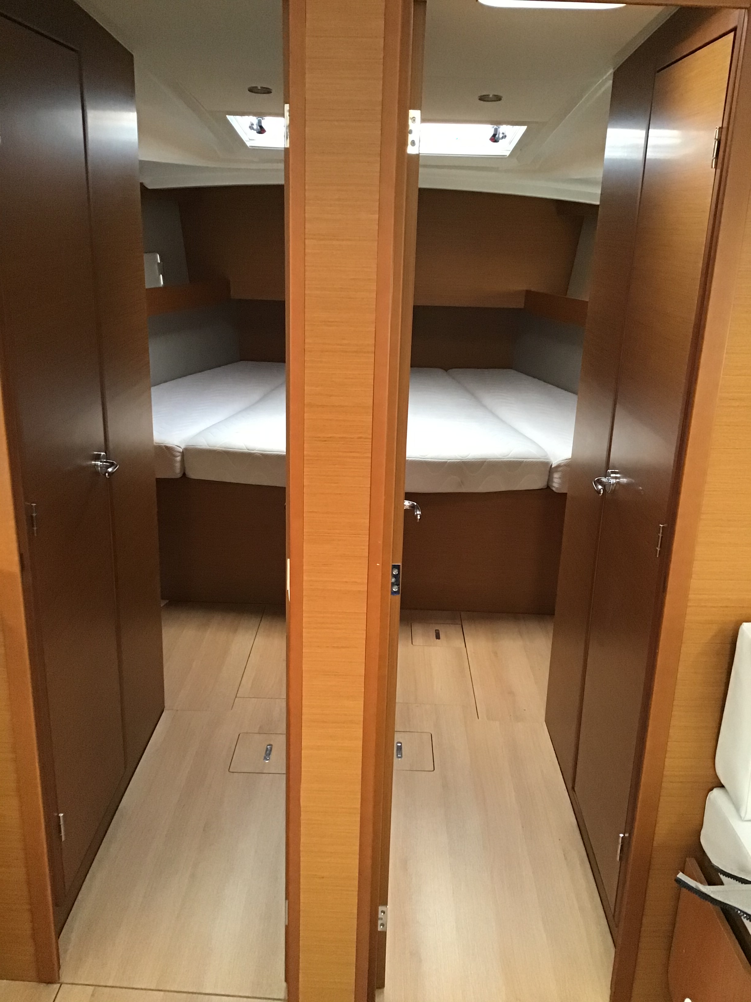Sun Odyssey 490 — photo 3
