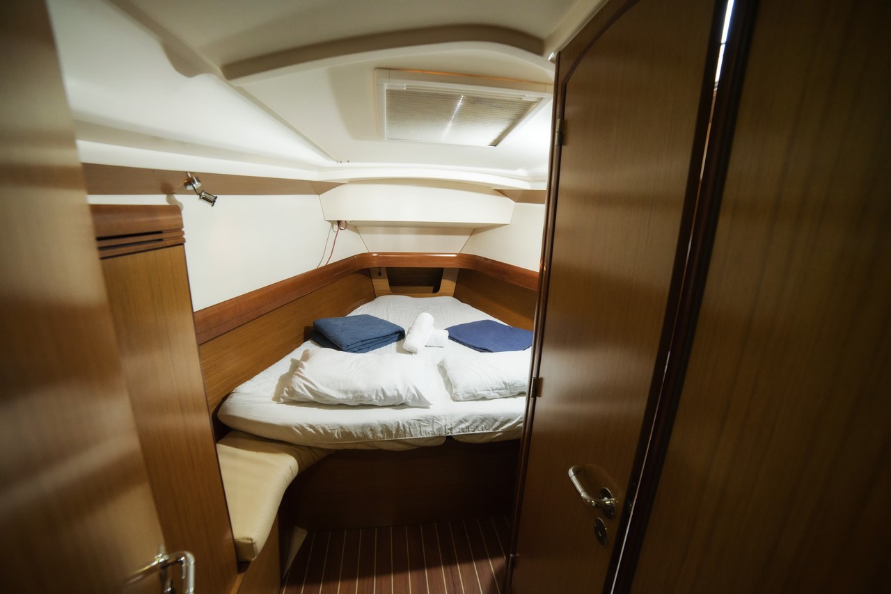 Sun Odyssey 42 i — photo 7