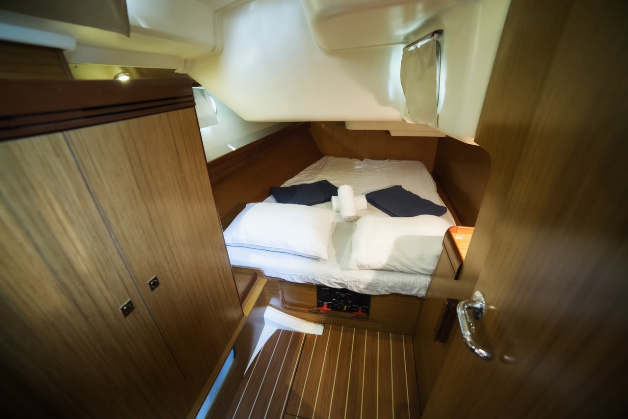 Sun Odyssey 42 i — photo 8